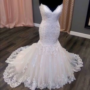 Maggie Sottero Wedding Dress